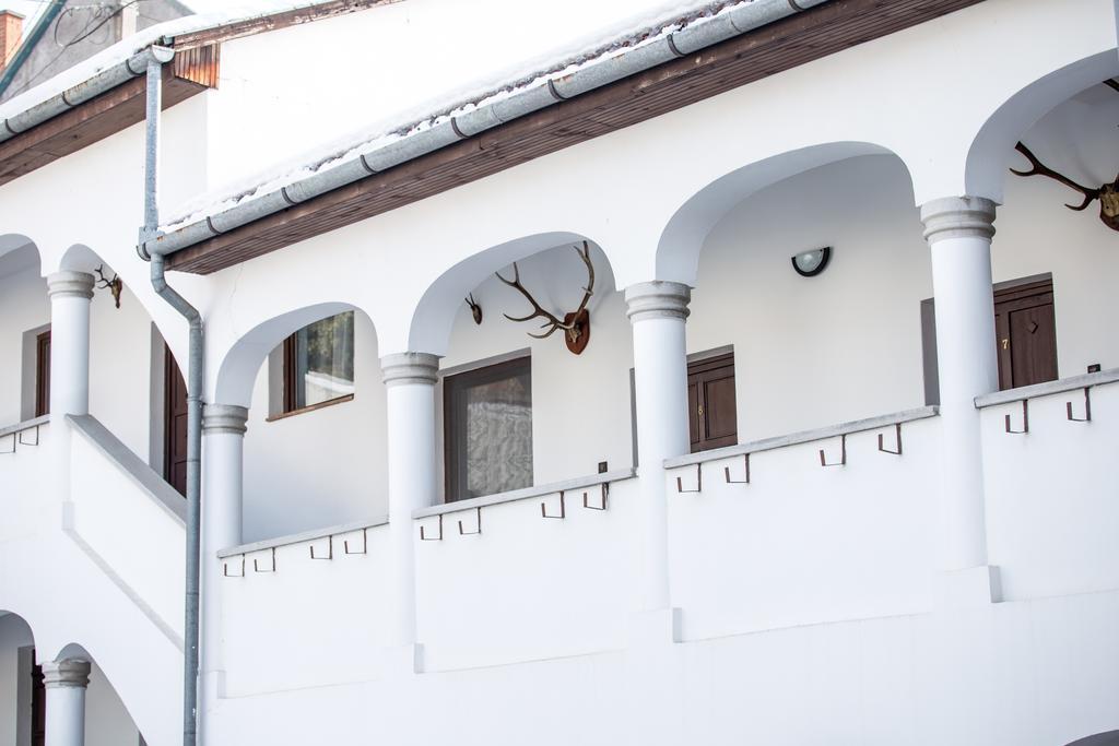 Bed and Breakfast Eden Panzio Эгер Экстерьер фото